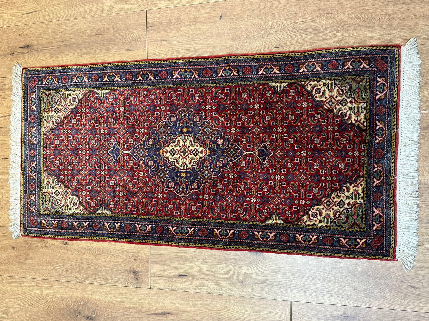 Orientteppich handgeknüpft 133x65 cm Täbriz Mahi