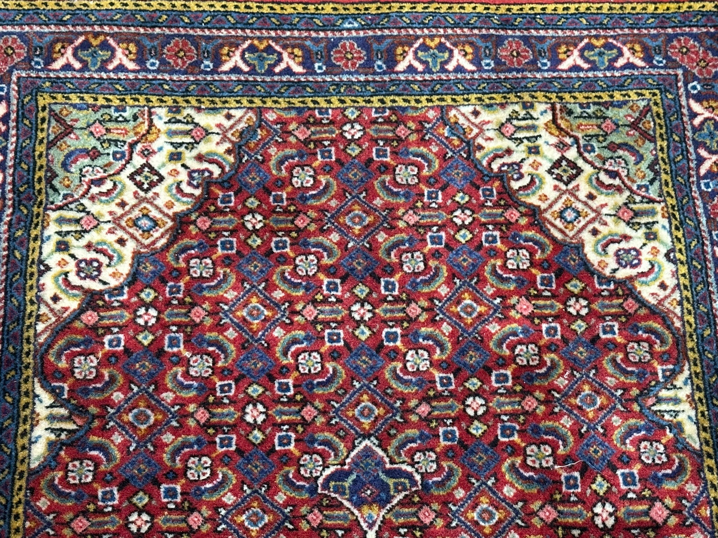Orientteppich handgeknüpft 133x65 cm Täbriz Mahi
