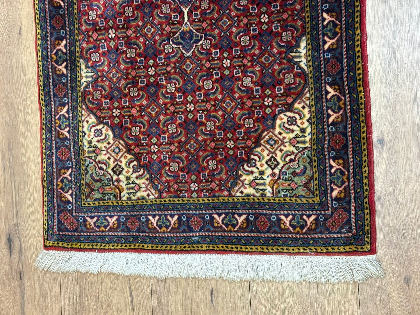 Orientteppich handgeknüpft 133x65 cm Täbriz Mahi