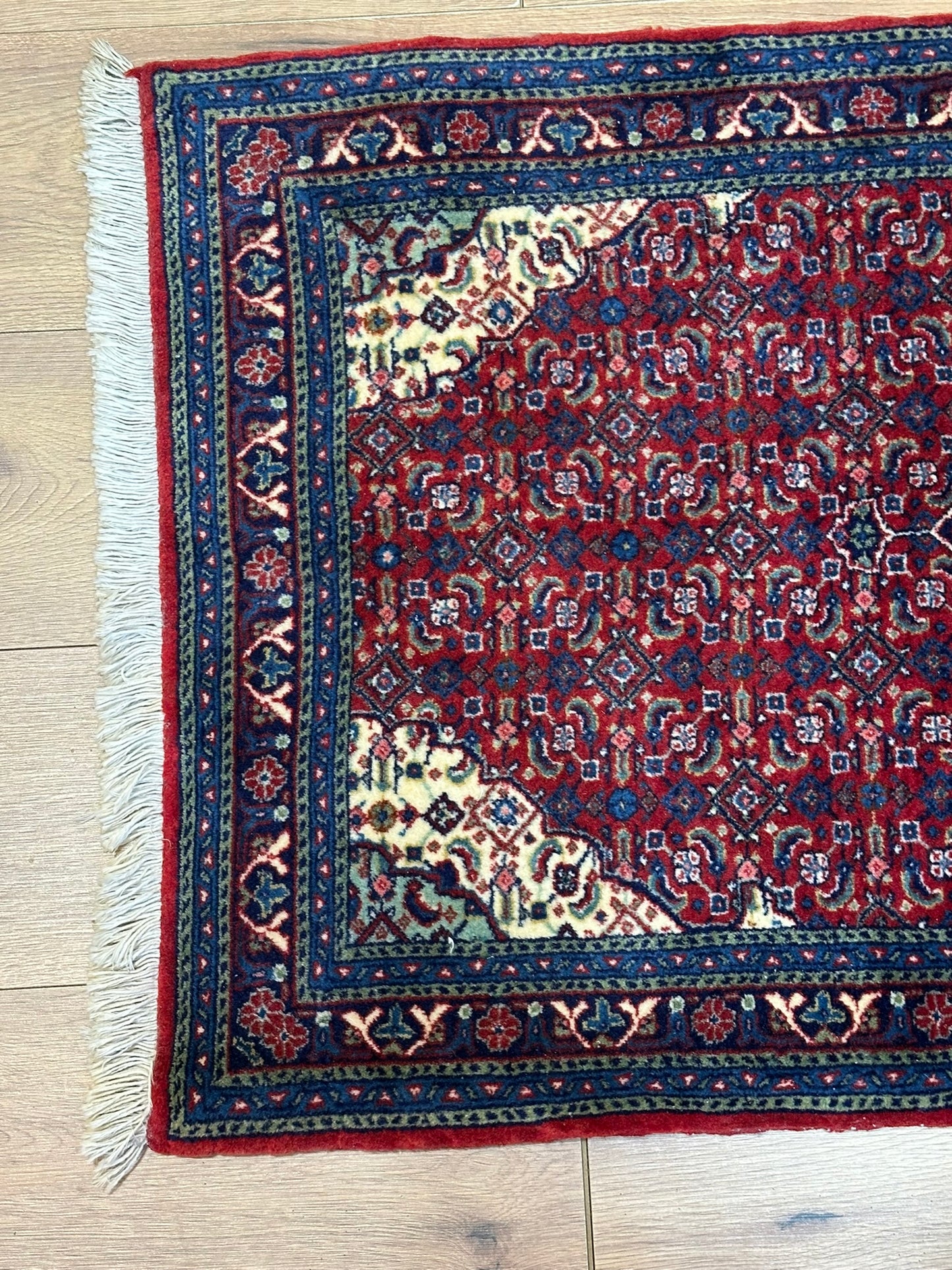 Orientteppich handgeknüpft 125x66 cm Täbriz Mahi
