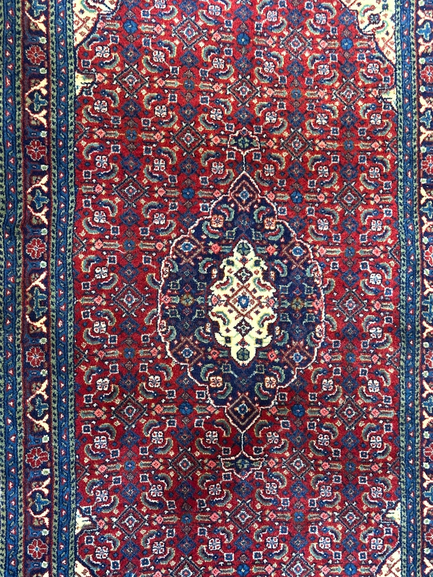 Orientteppich handgeknüpft 125x66 cm Täbriz Mahi