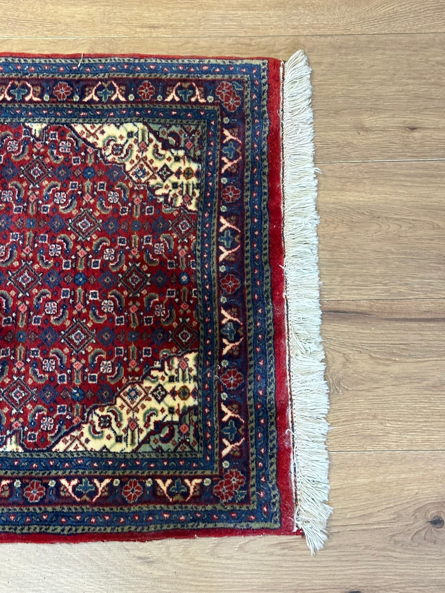 Orientteppich handgeknüpft 125x66 cm Täbriz Mahi