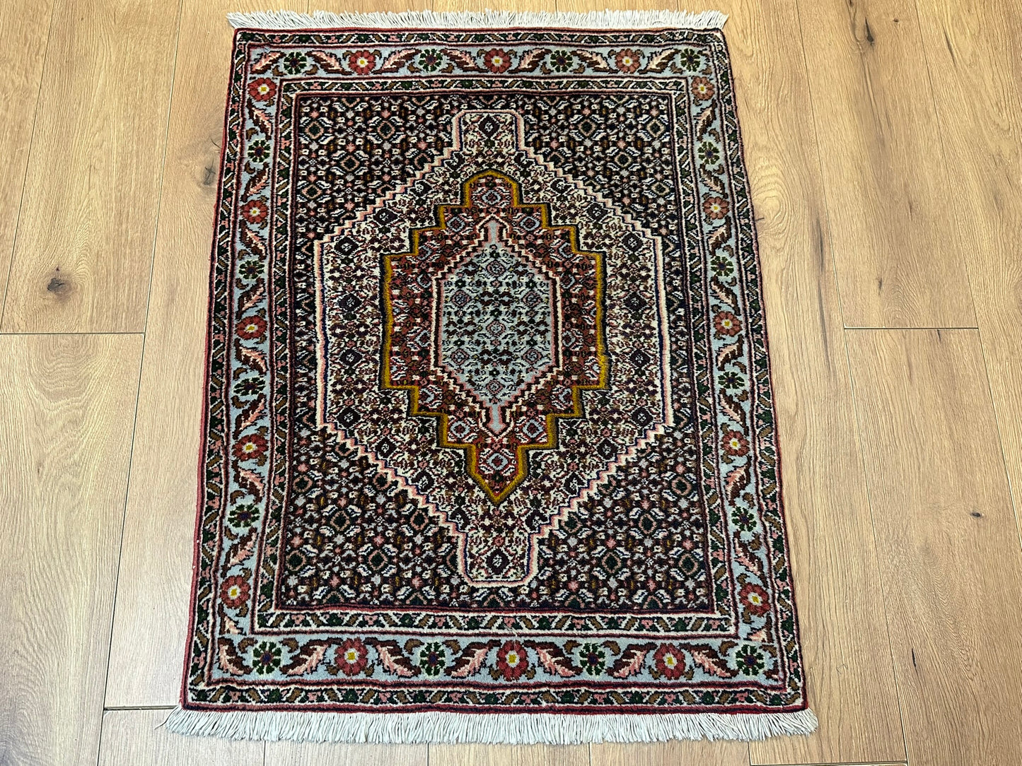 Orientteppich handgeknüpft 102x78 cm Senneh Bidjar