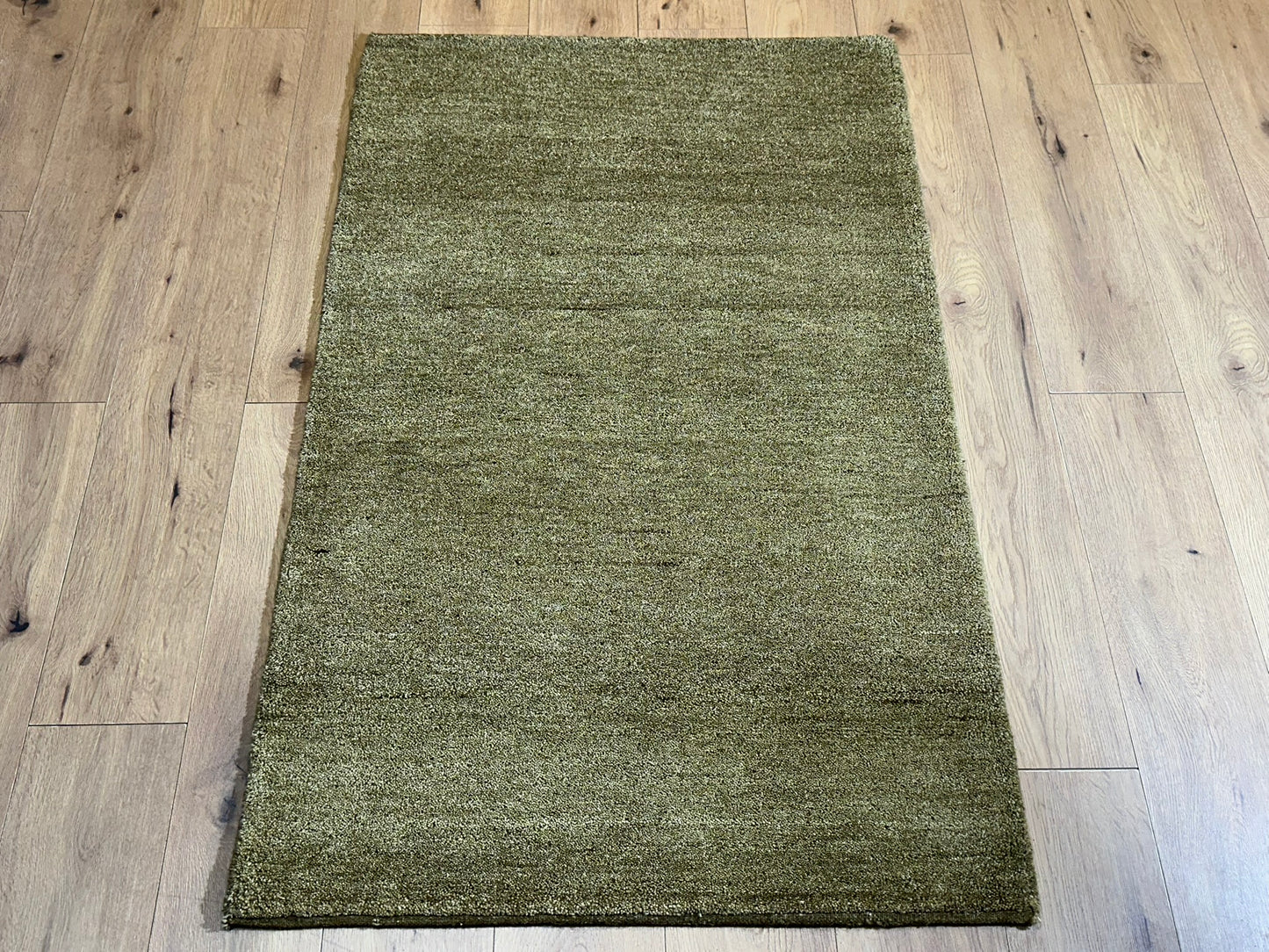 Indischer Gabbeh Teppich Handgeknüpft Olivgrün Unifarben 160x90 cm