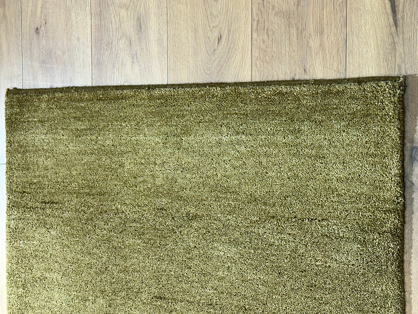 Indischer Gabbeh Teppich Handgeknüpft Olivgrün Unifarben 160x90 cm