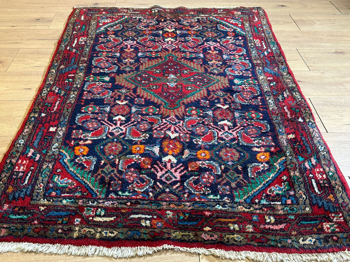 Orientteppich handgeknüpft Hamadan Art Deco 147x105 cm