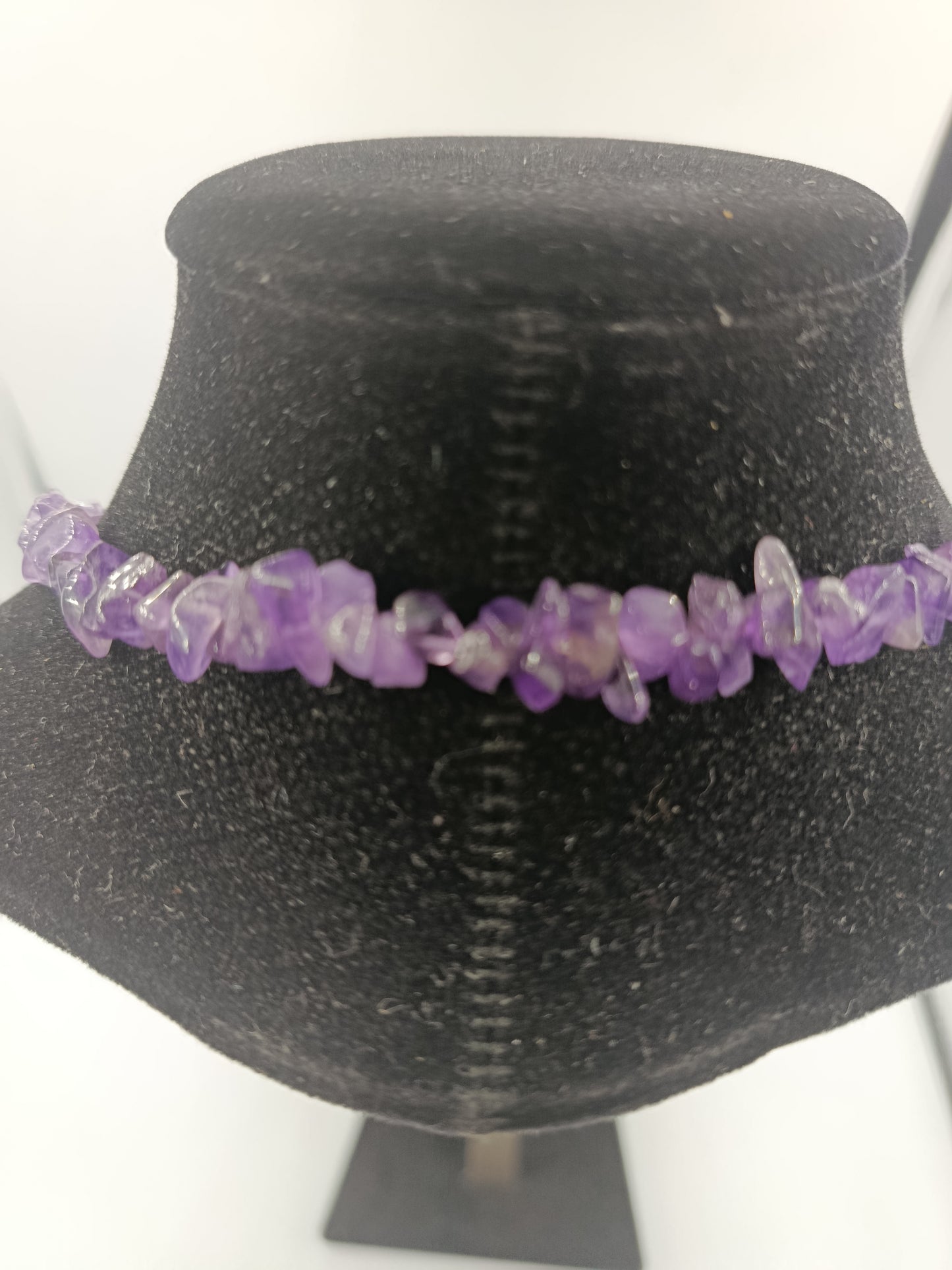 Elegante Amethyst-Edelsteinkette in Splitteroptik