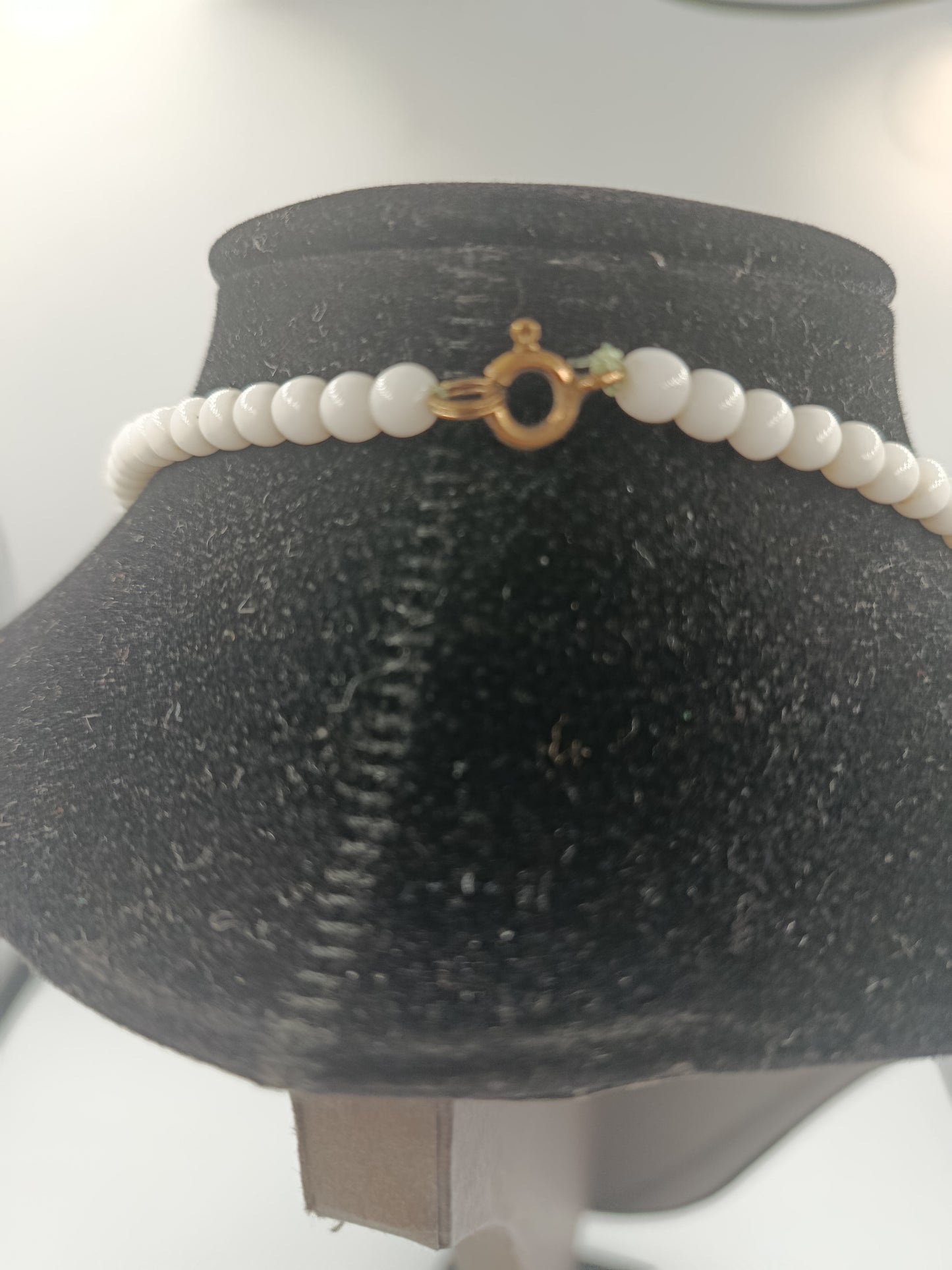 Vintage Perlenkette mit roten und blauen Akzentperlen