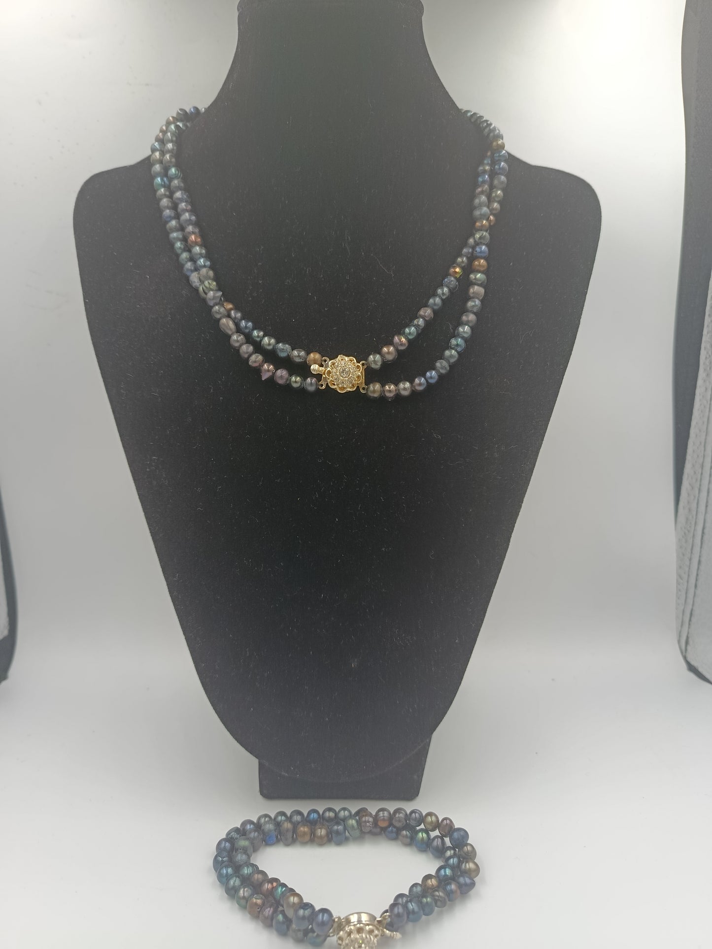 Elegantes Perlen-Set mit Strass-Schließe (Collier & Armband) Kette