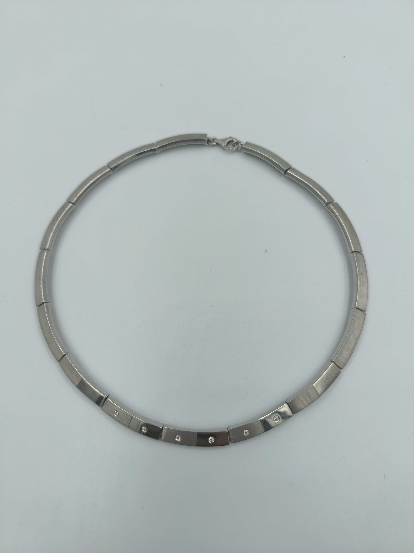 Elegantes Collier aus 925er Silber mit Ziersteinen Kette Silber