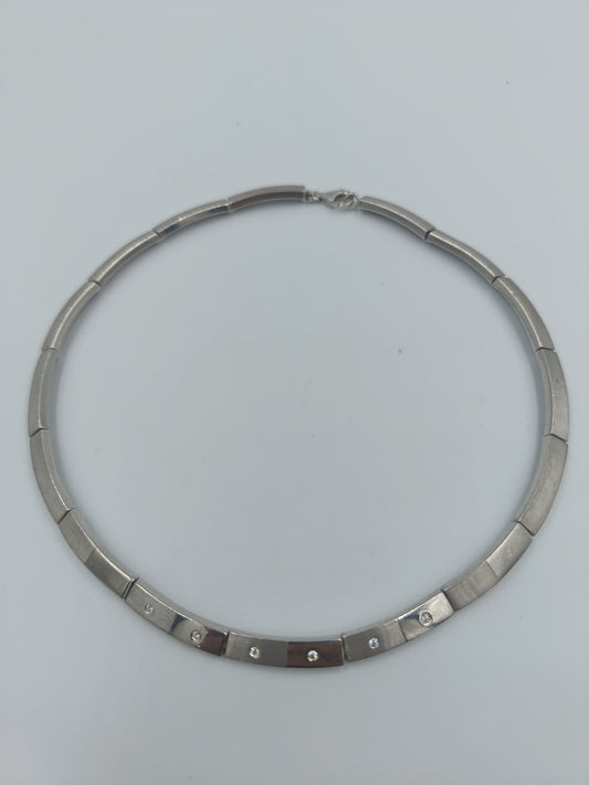 Elegantes Collier aus 925er Silber mit Ziersteinen Kette Silber