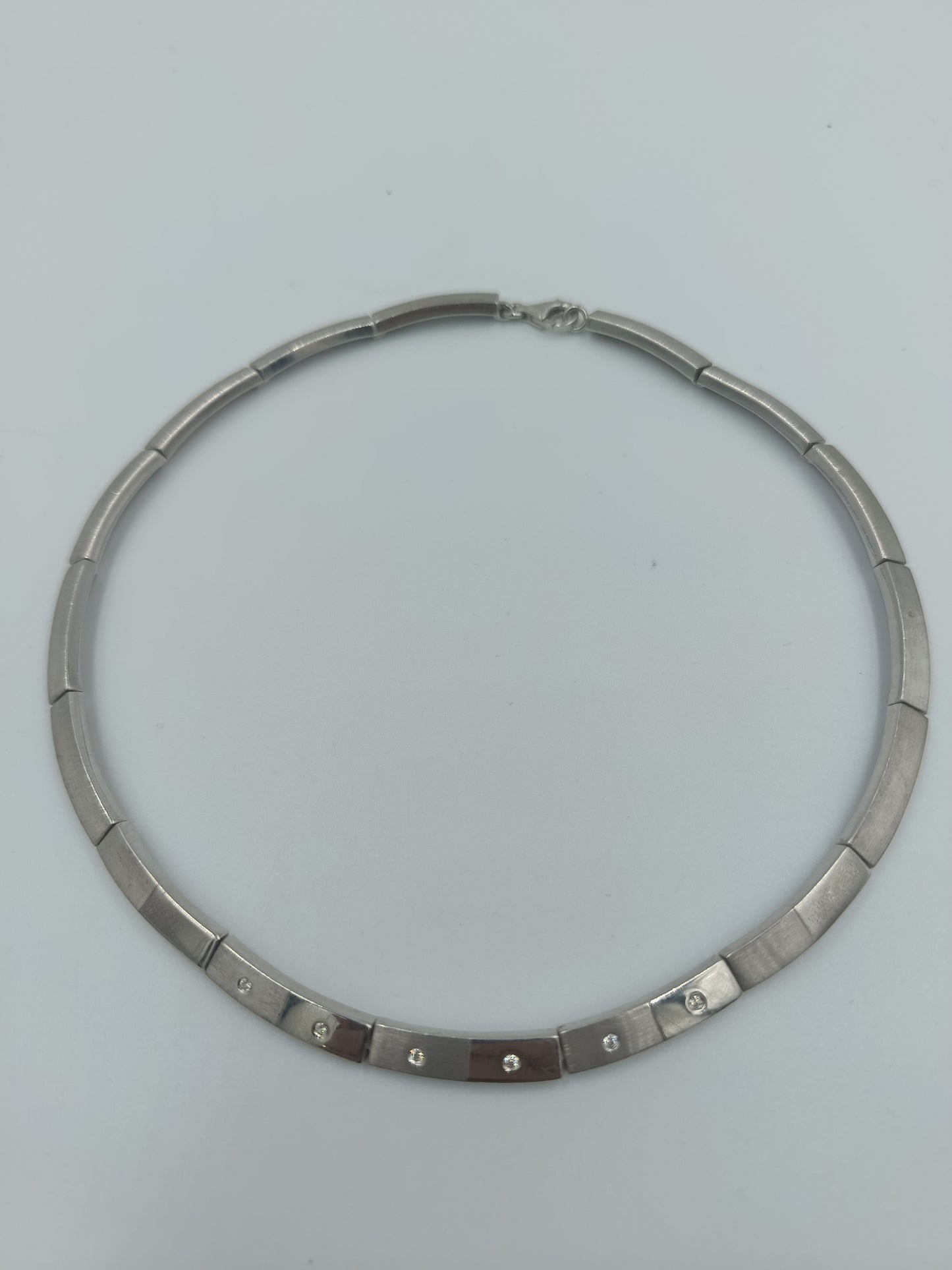 Elegantes Collier aus 925er Silber mit Ziersteinen Kette Silber