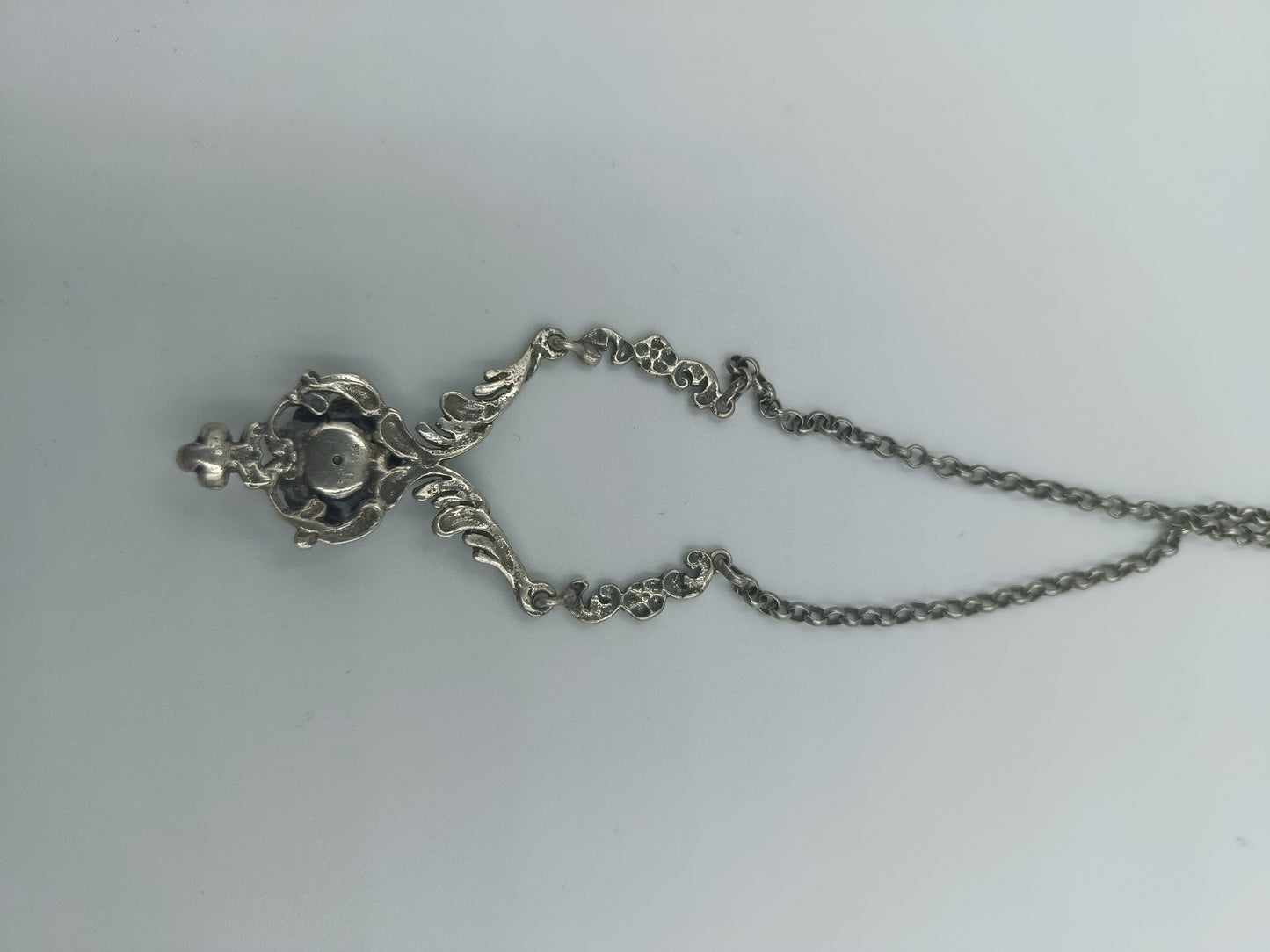 Antikes Collier aus 925er Silber mit Rosenornament