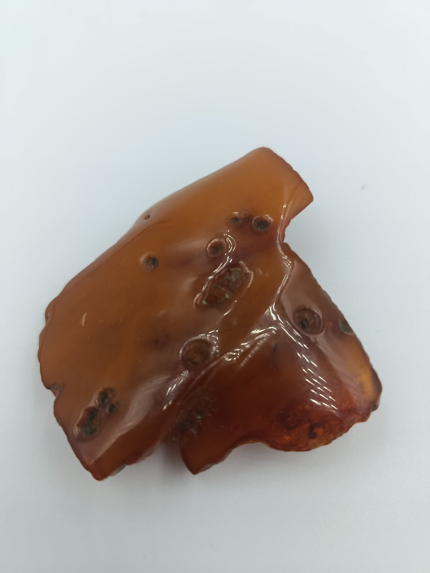 Große Bernstein-Brosche im warmen Orangeton