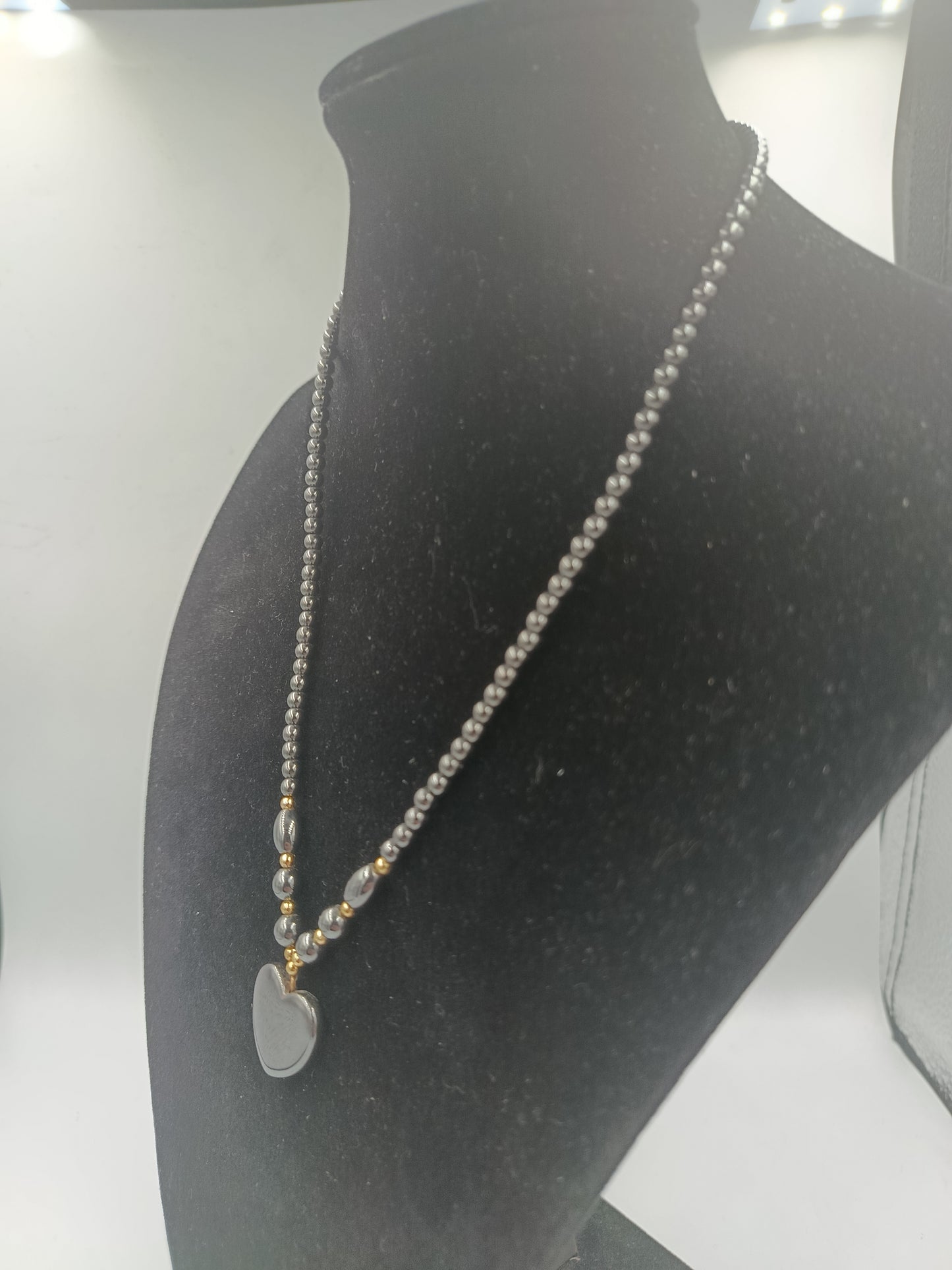 Hämatit-Kette mit Herzanhänger