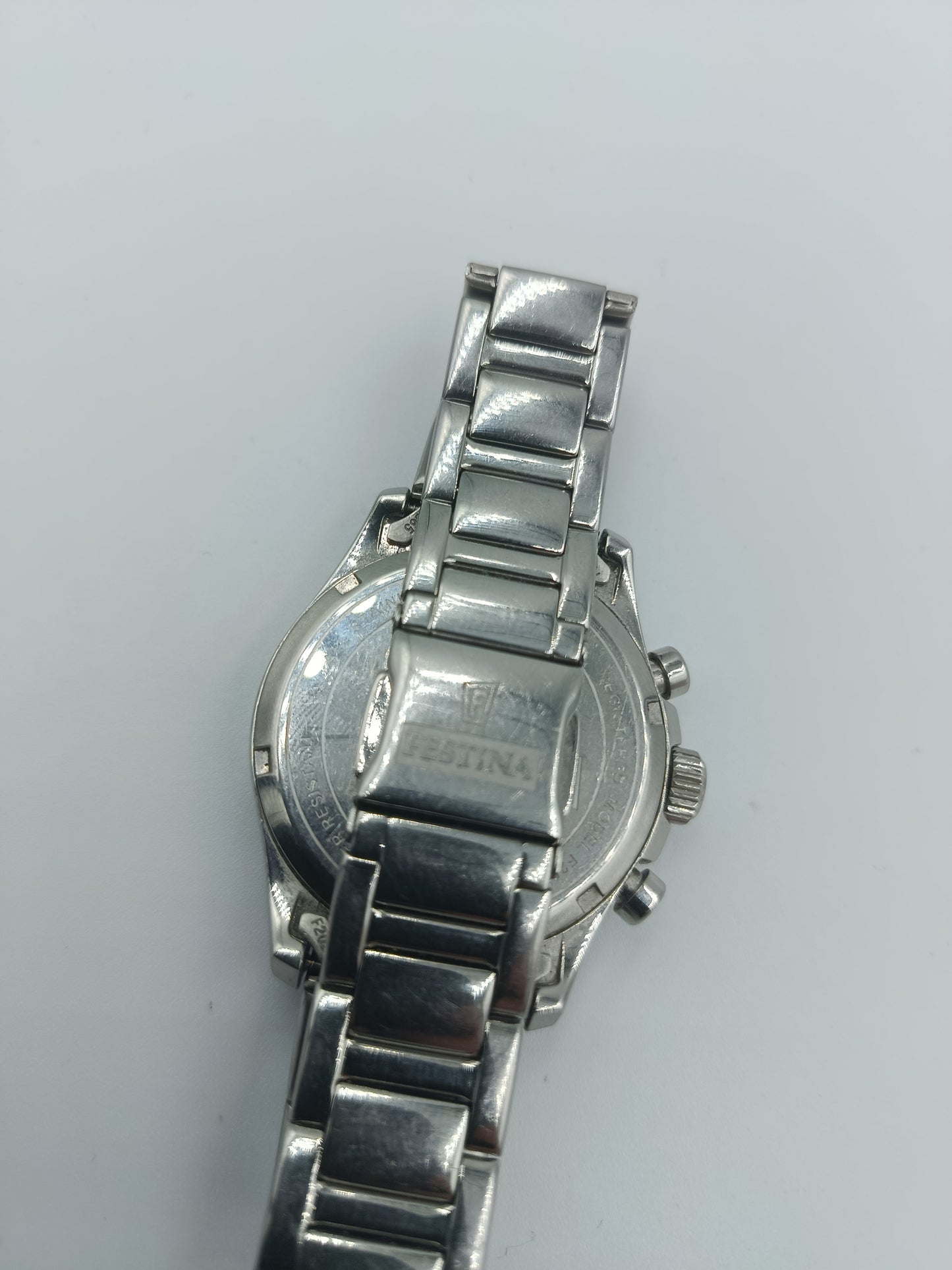 Uhr Festina Chronograph Diamond mit Perlmutt-Zifferblatt