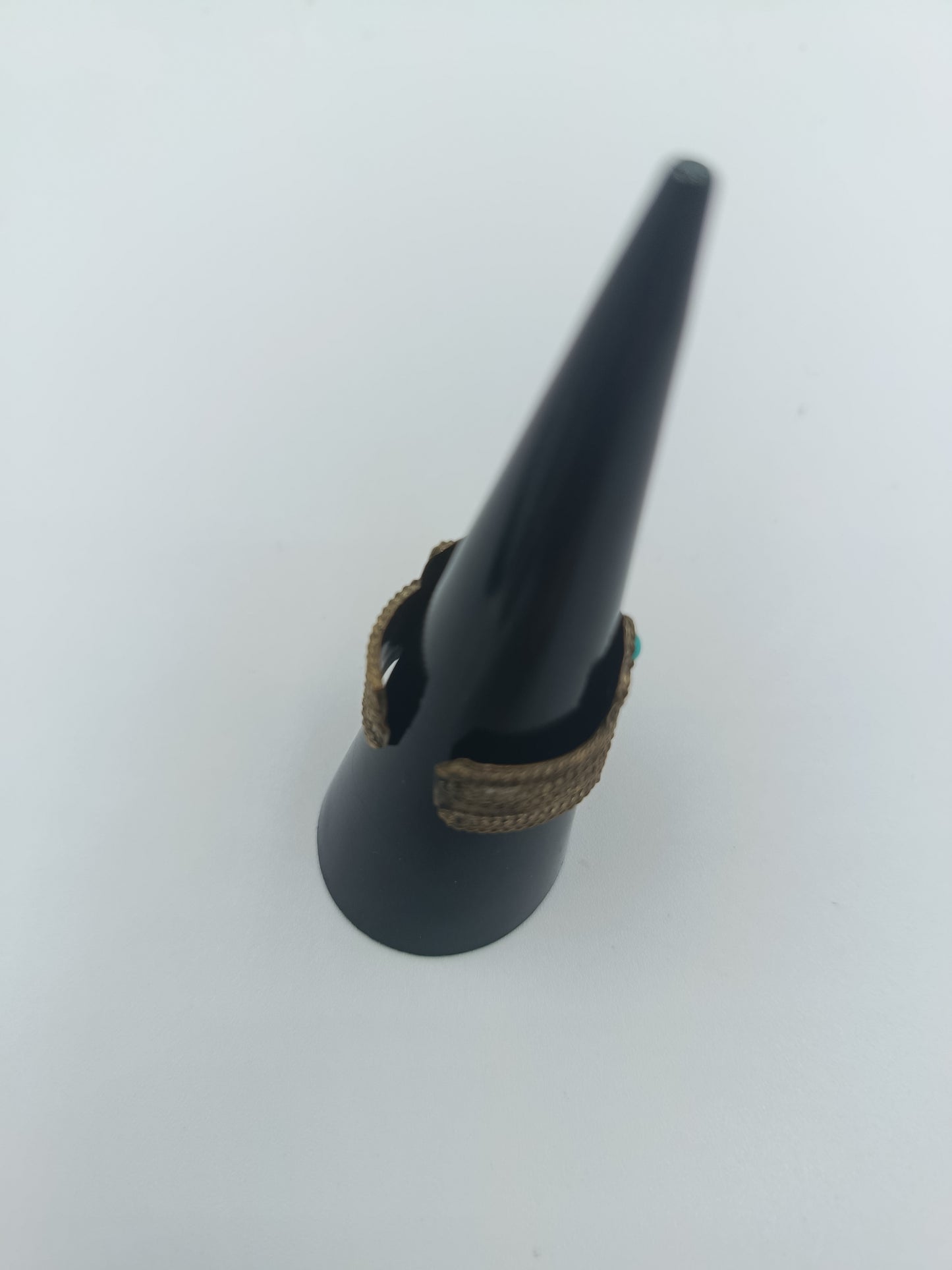 Antiker Ethno-Ring mit Türkis-Akzenten