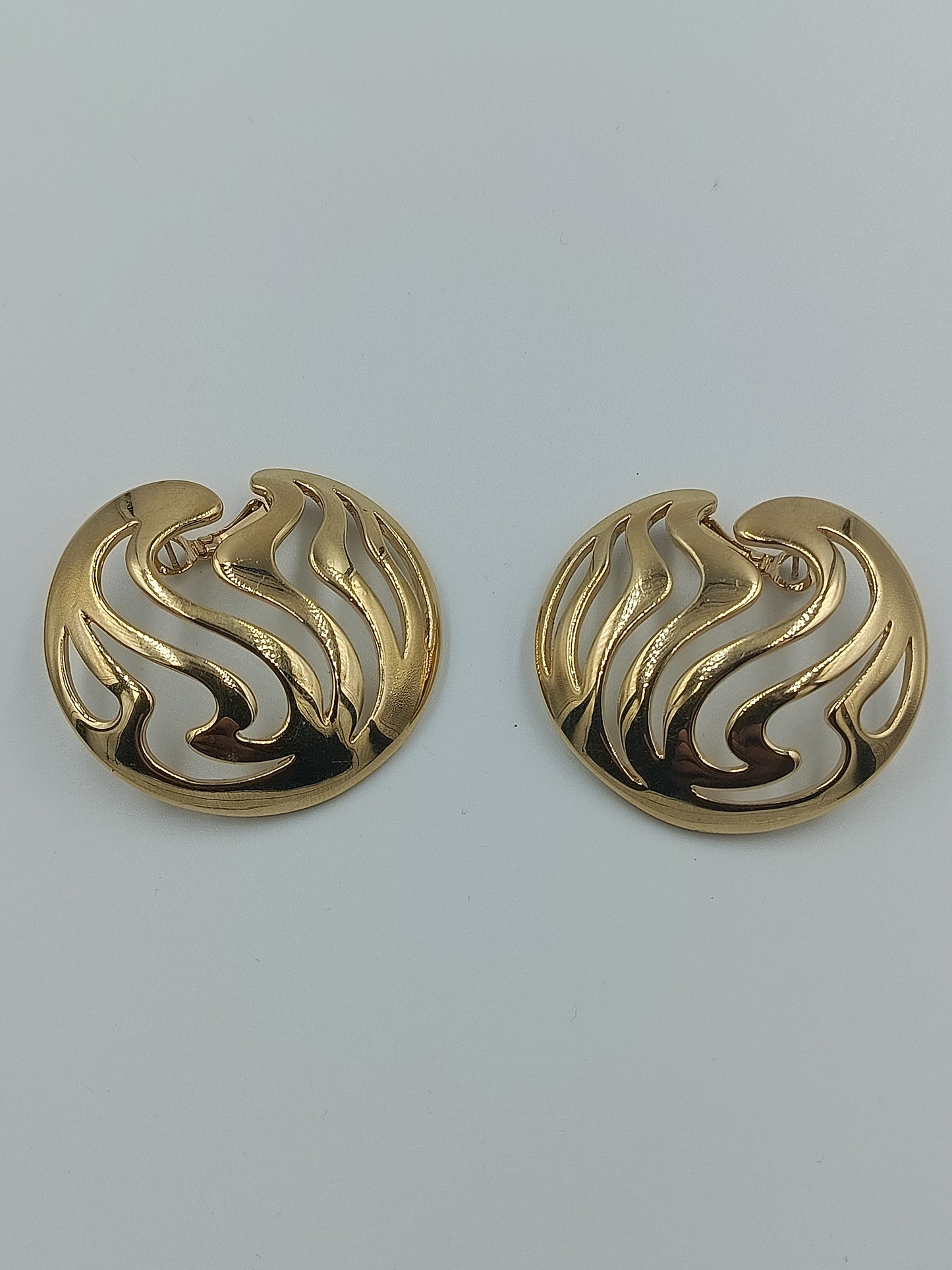 Elegante Vintage-Ohrringe im Wellen-Design