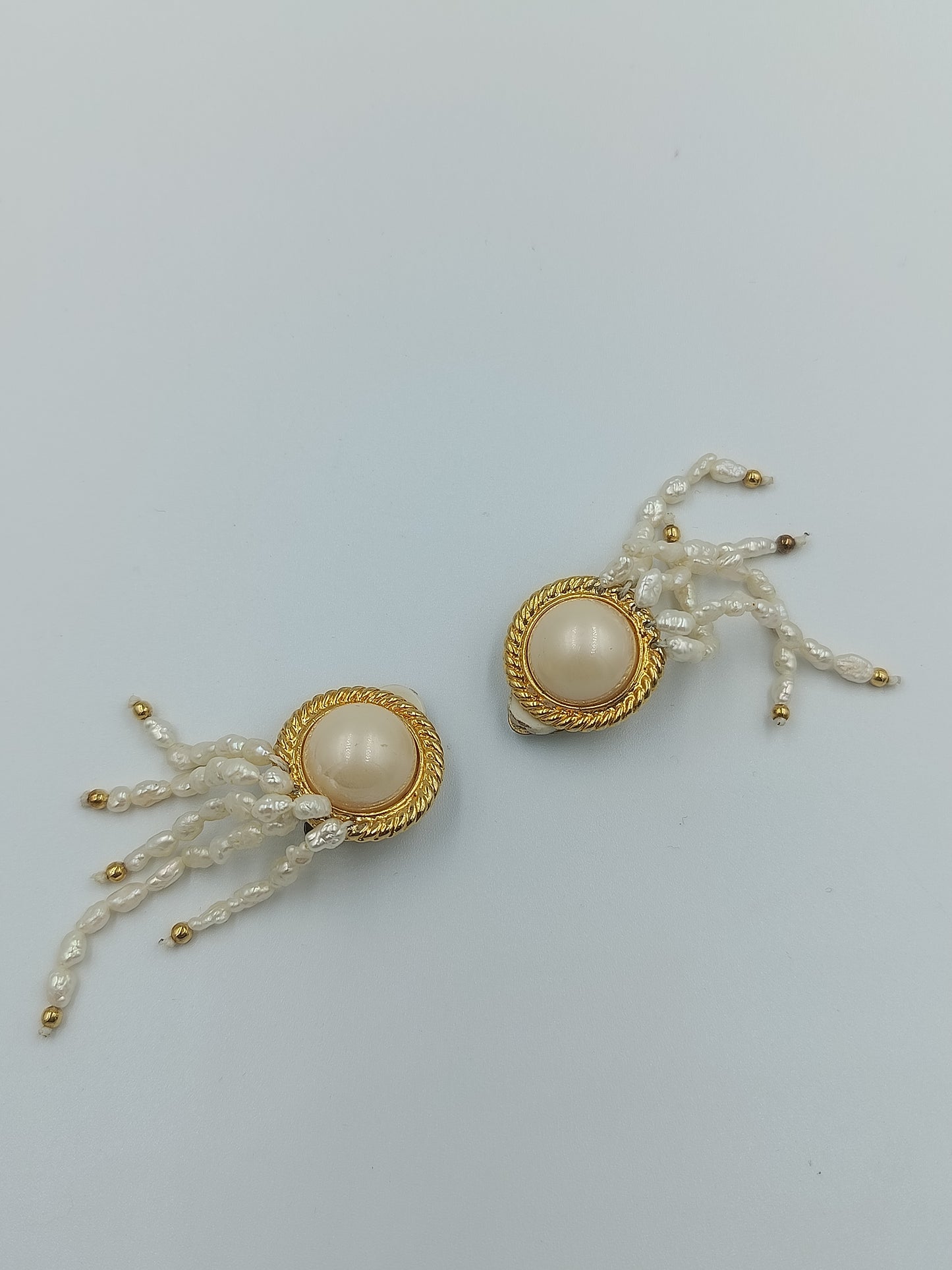 Vintage Ohrclips mit Perlenfransen