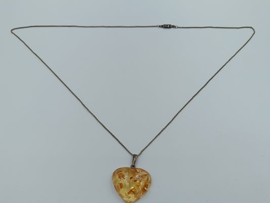Vintage Bernstein-Herzanhänger mit langer Kette