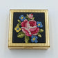 Vintage Goldfarbene Puderdose mit Rosen-Stickerei