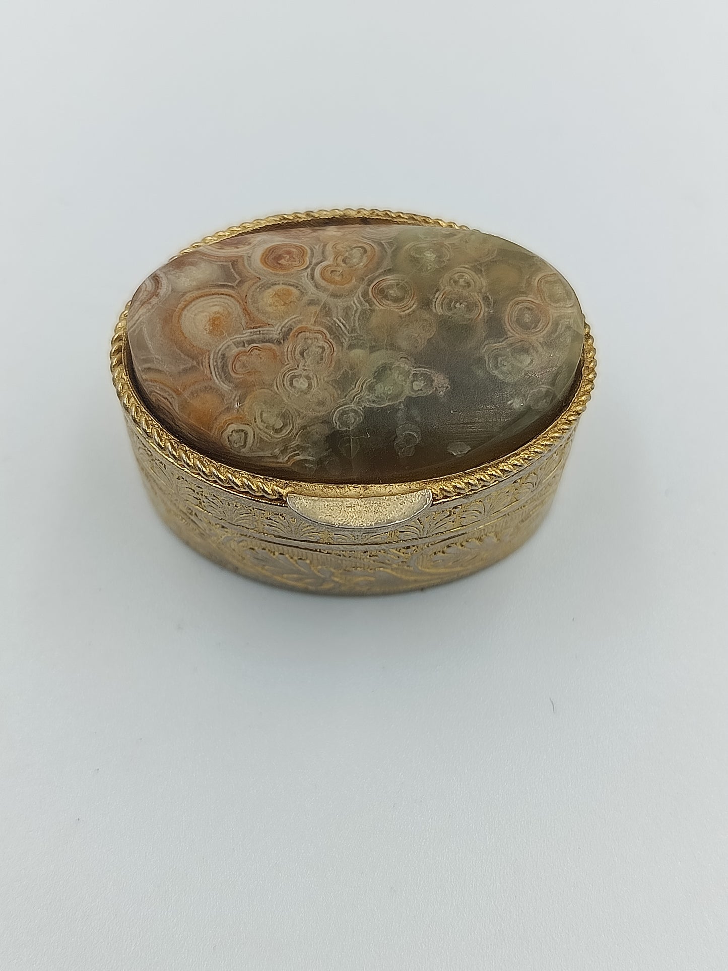 Antike Pillendose mit Achatdeckel