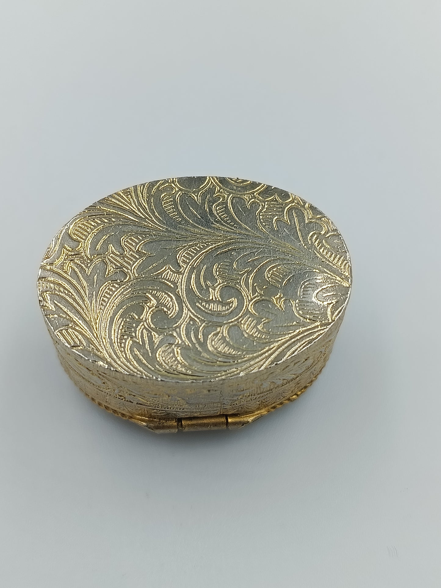 Antike Pillendose mit Achatdeckel