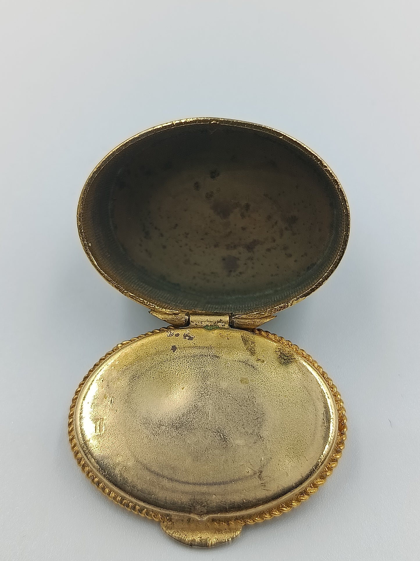 Antike Pillendose mit Achatdeckel