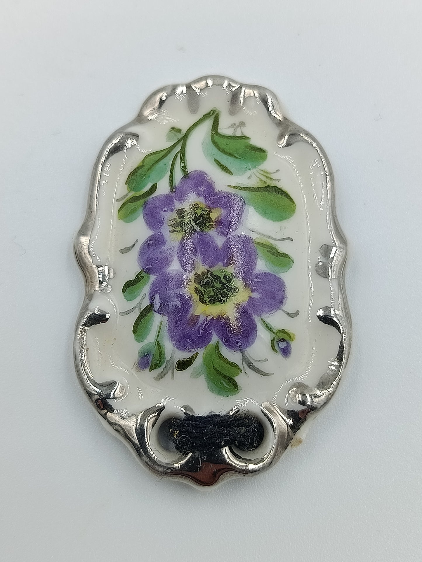 Porzellan-Anhänger mit Blumenmotiv