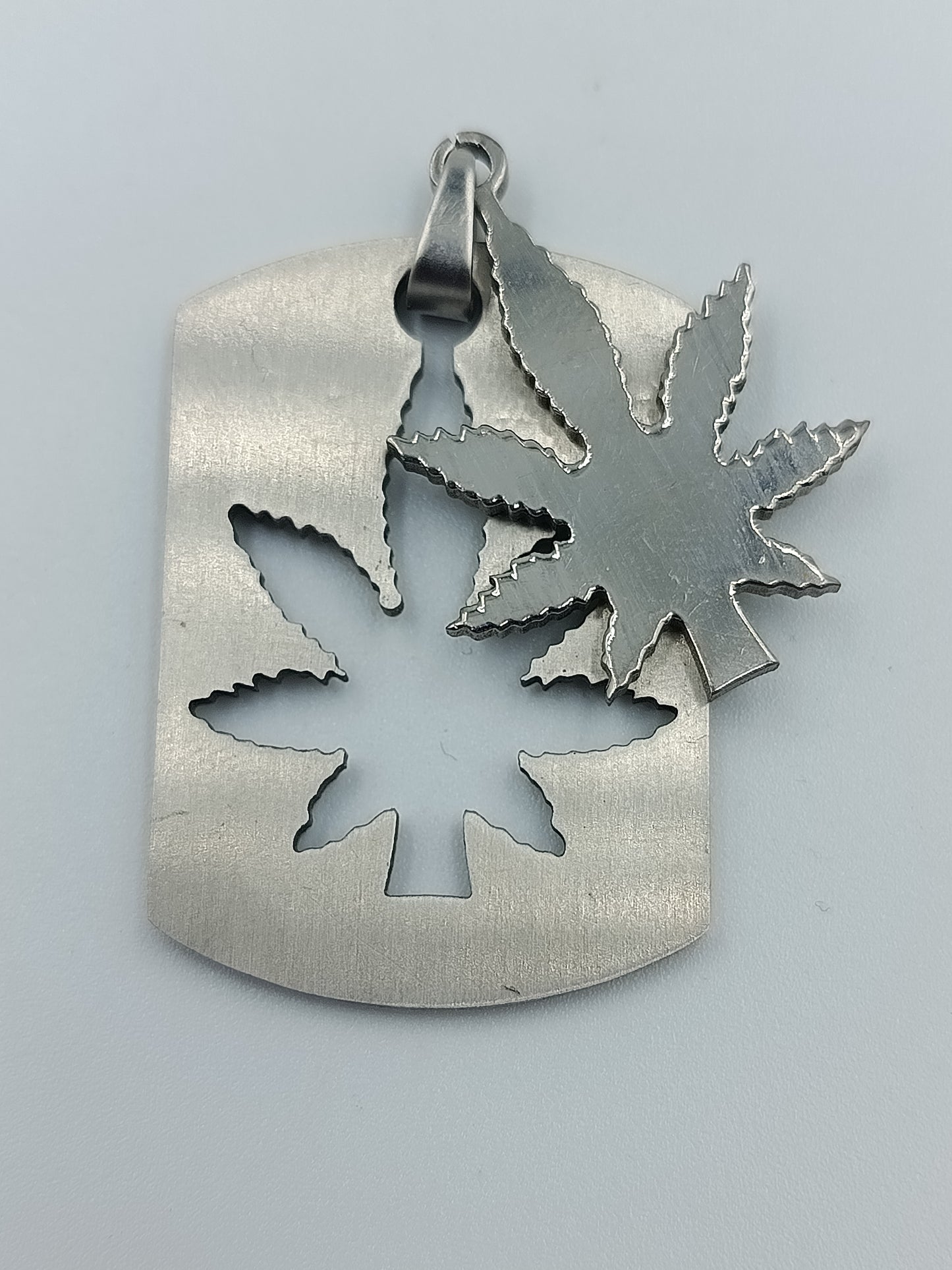 Edelstahl-Anhänger mit Blatt-Design