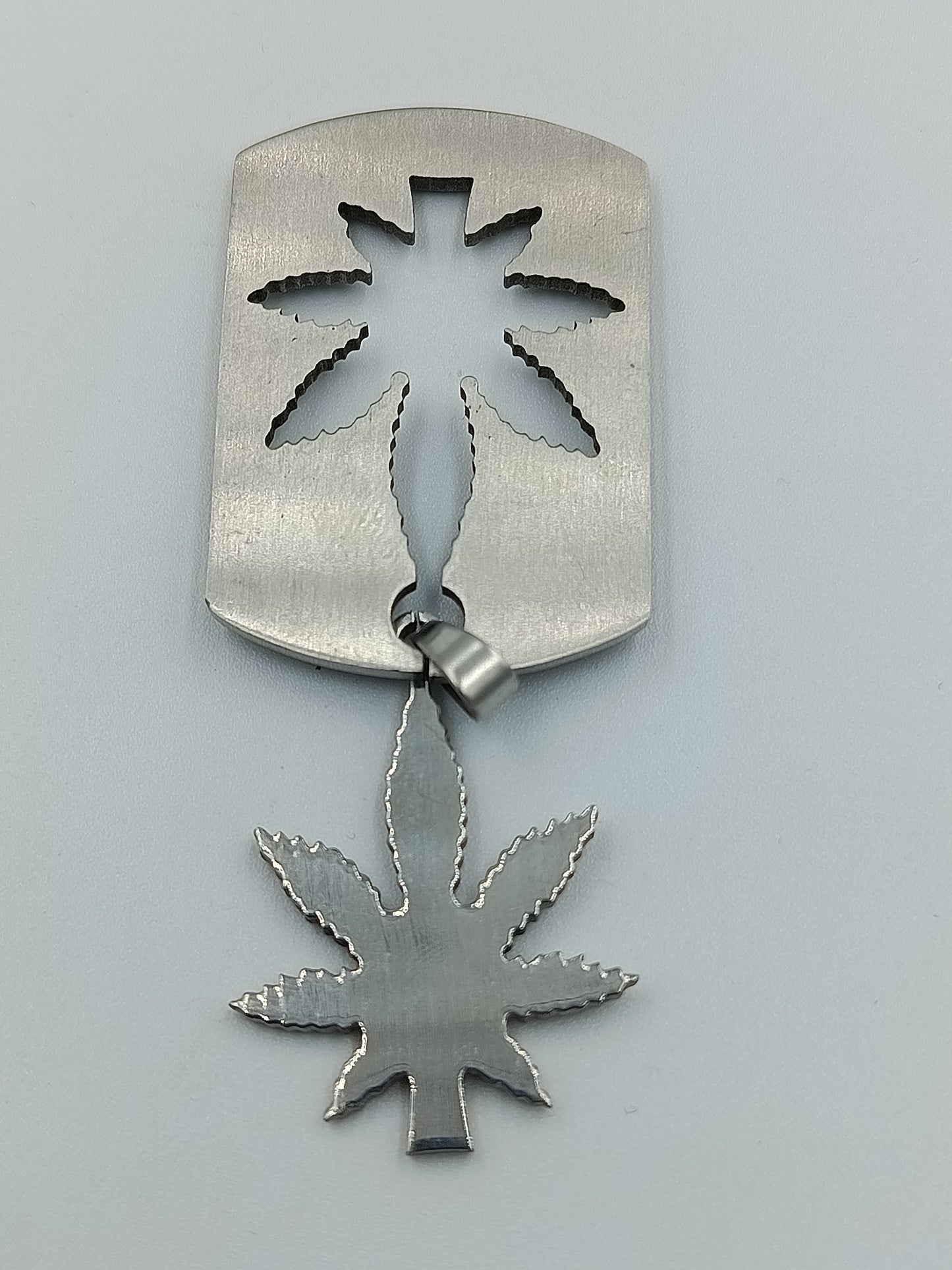 Edelstahl-Anhänger mit Blatt-Design