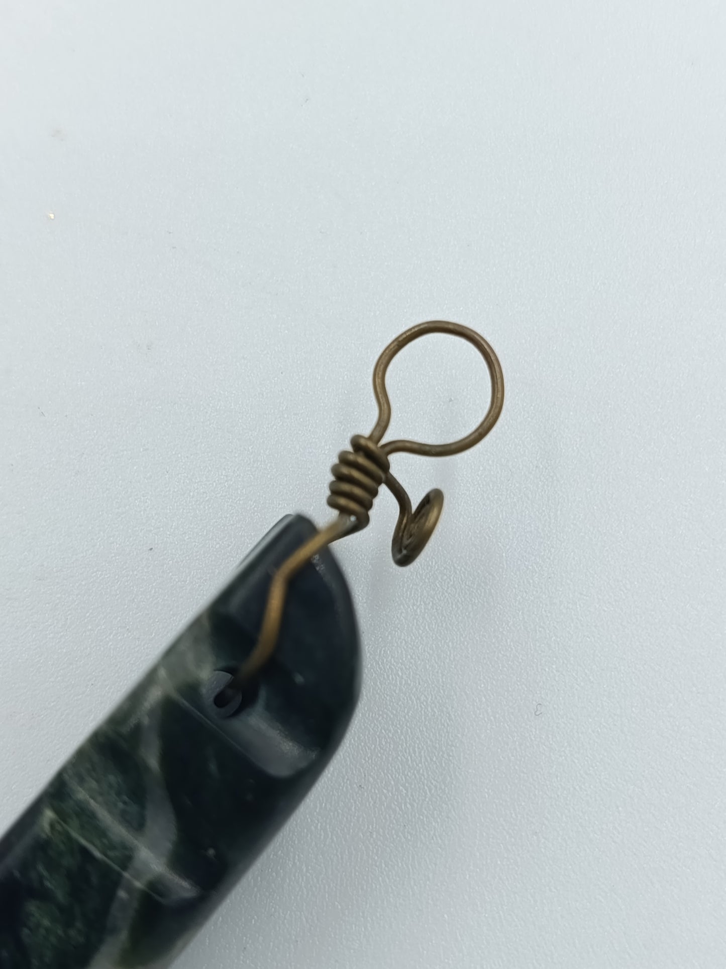 Handgeschnitzter Steinanhänger