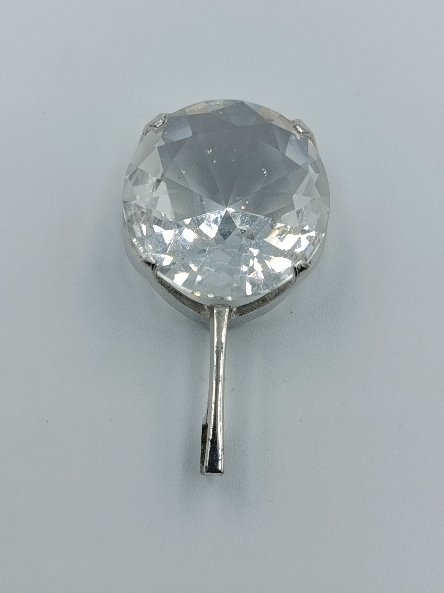 Silberanhänger mit großem, facettiertem Bergkristall