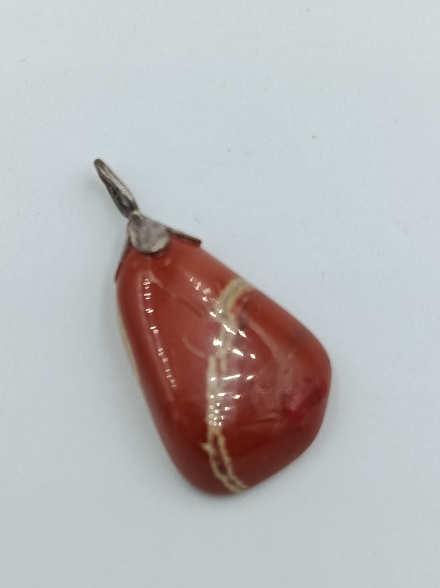 Anhänger aus rotem Jaspis