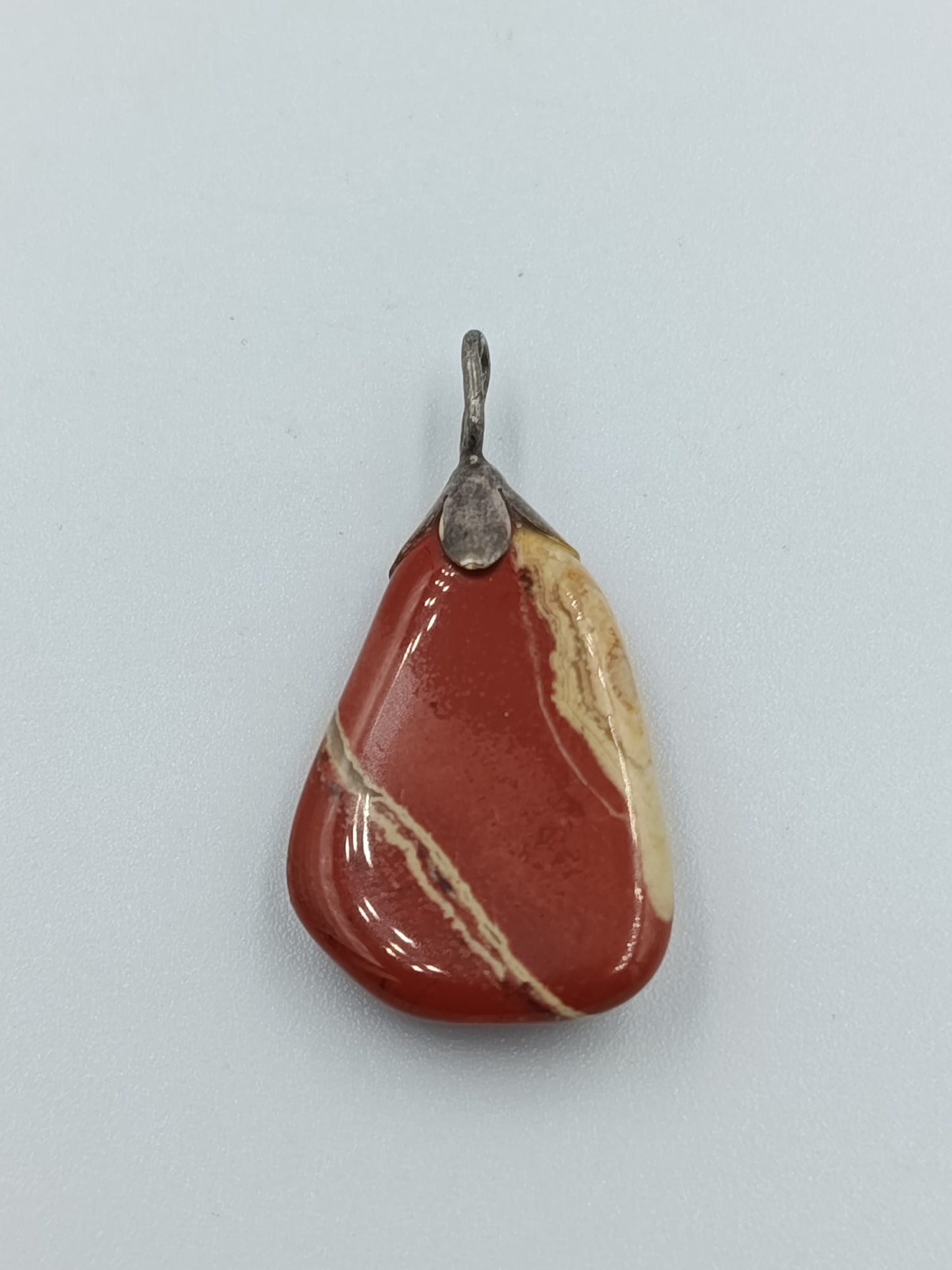 Anhänger aus rotem Jaspis