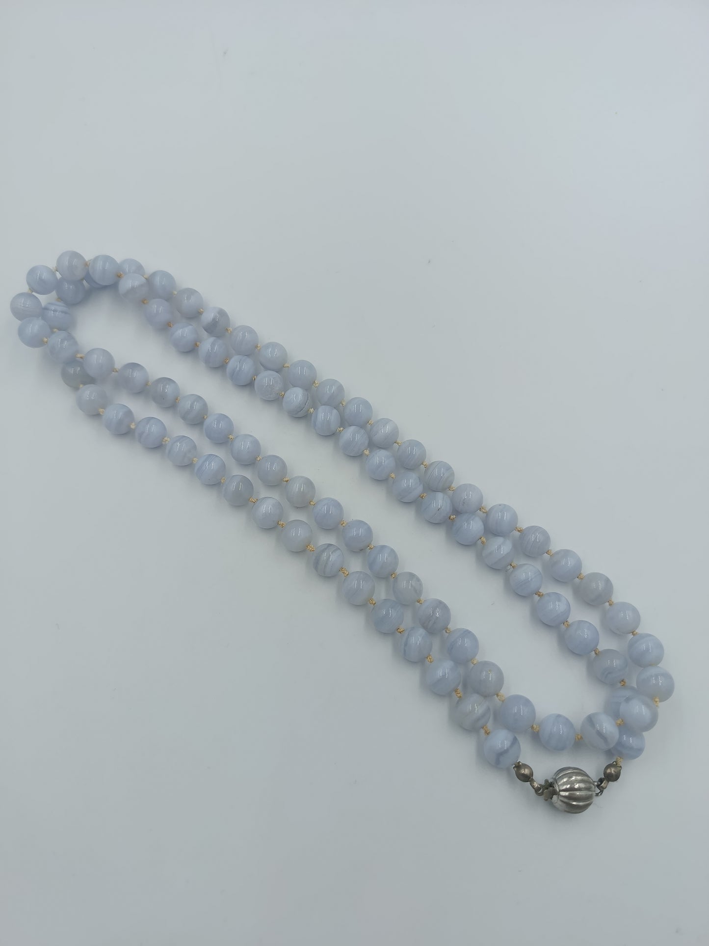 Lange Chalcedon-Kette