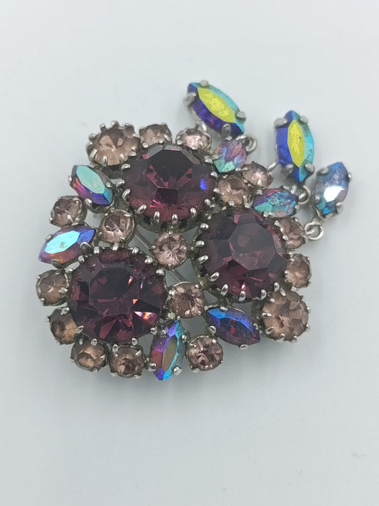 Vintage Strassbrosche in Rot- und Violetttönen