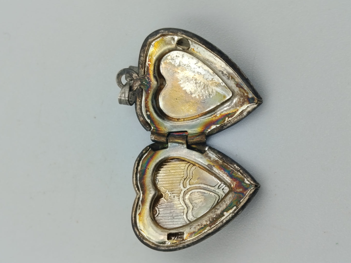 Herz-Medaillon zum Aufklappen