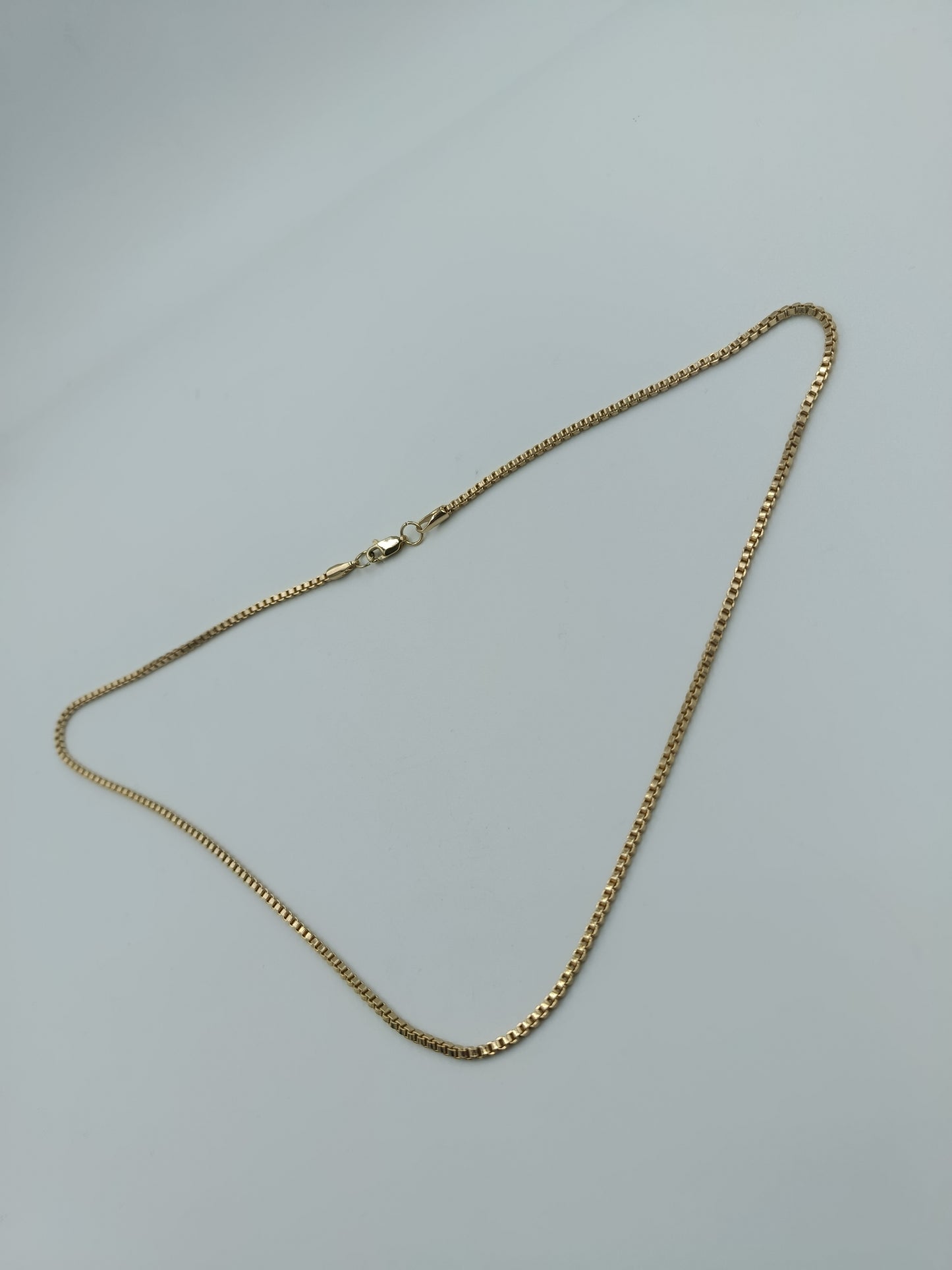 Vergoldete Panzerkette