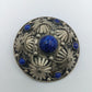 Vintage Filigran-Brosche mit blauen Cabochons