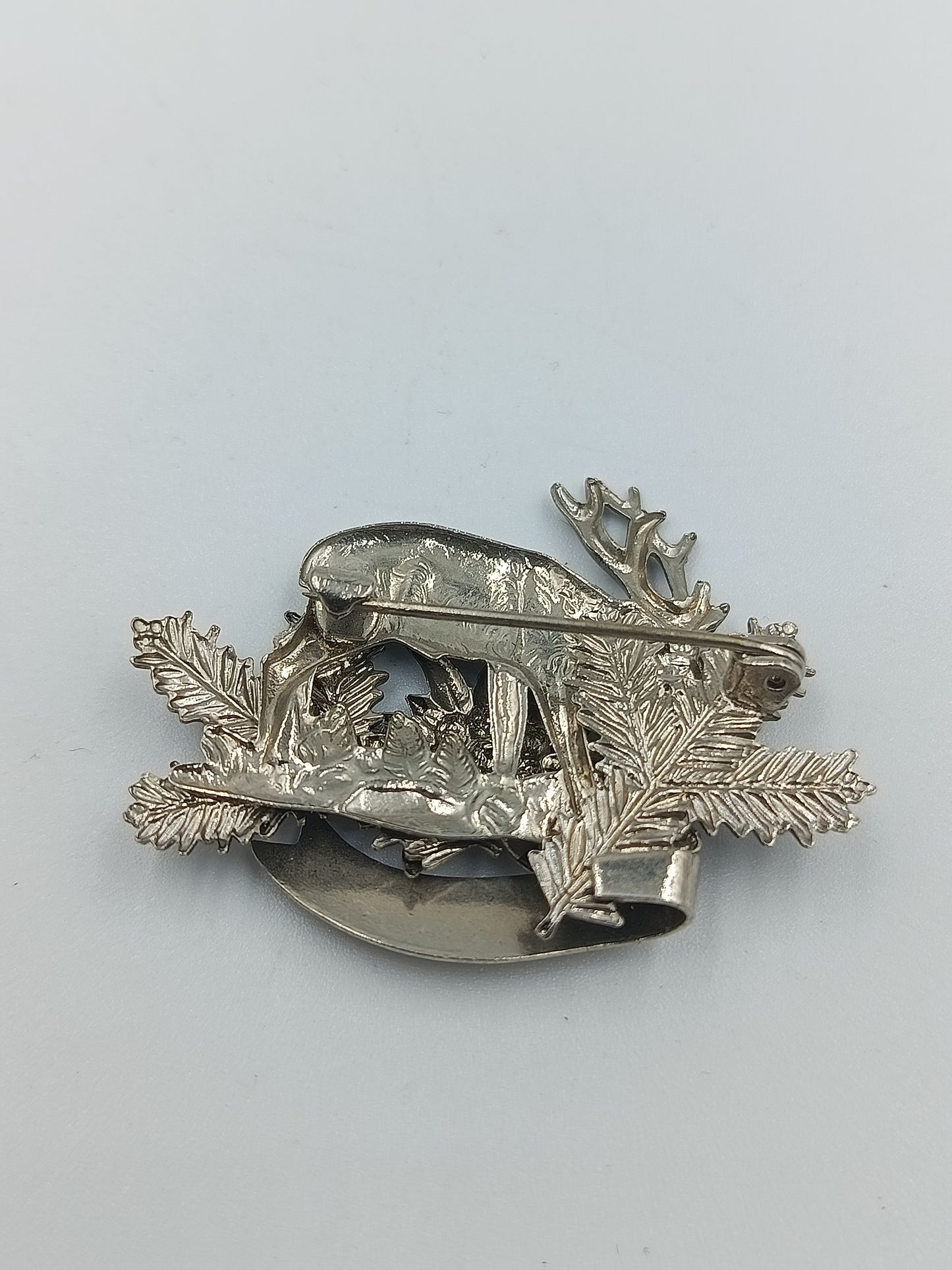 Trachtenbrosche mit Hirsch und Edelweiß