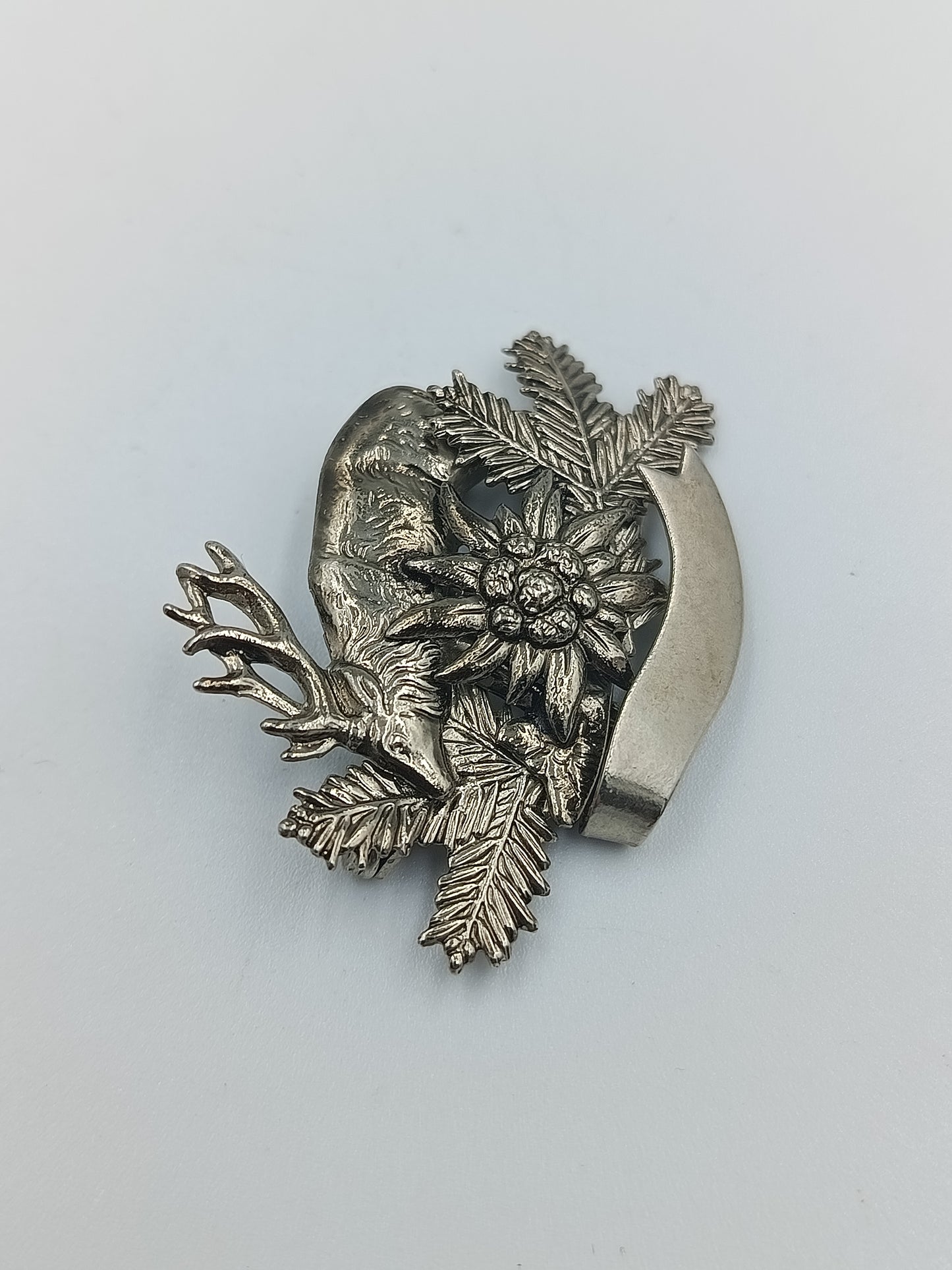 Trachtenbrosche mit Hirsch und Edelweiß