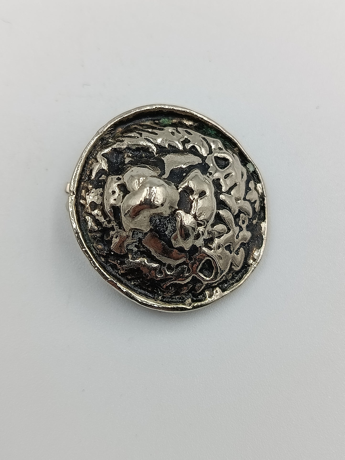 Vintage Clip-Ohrring im Antik-Look