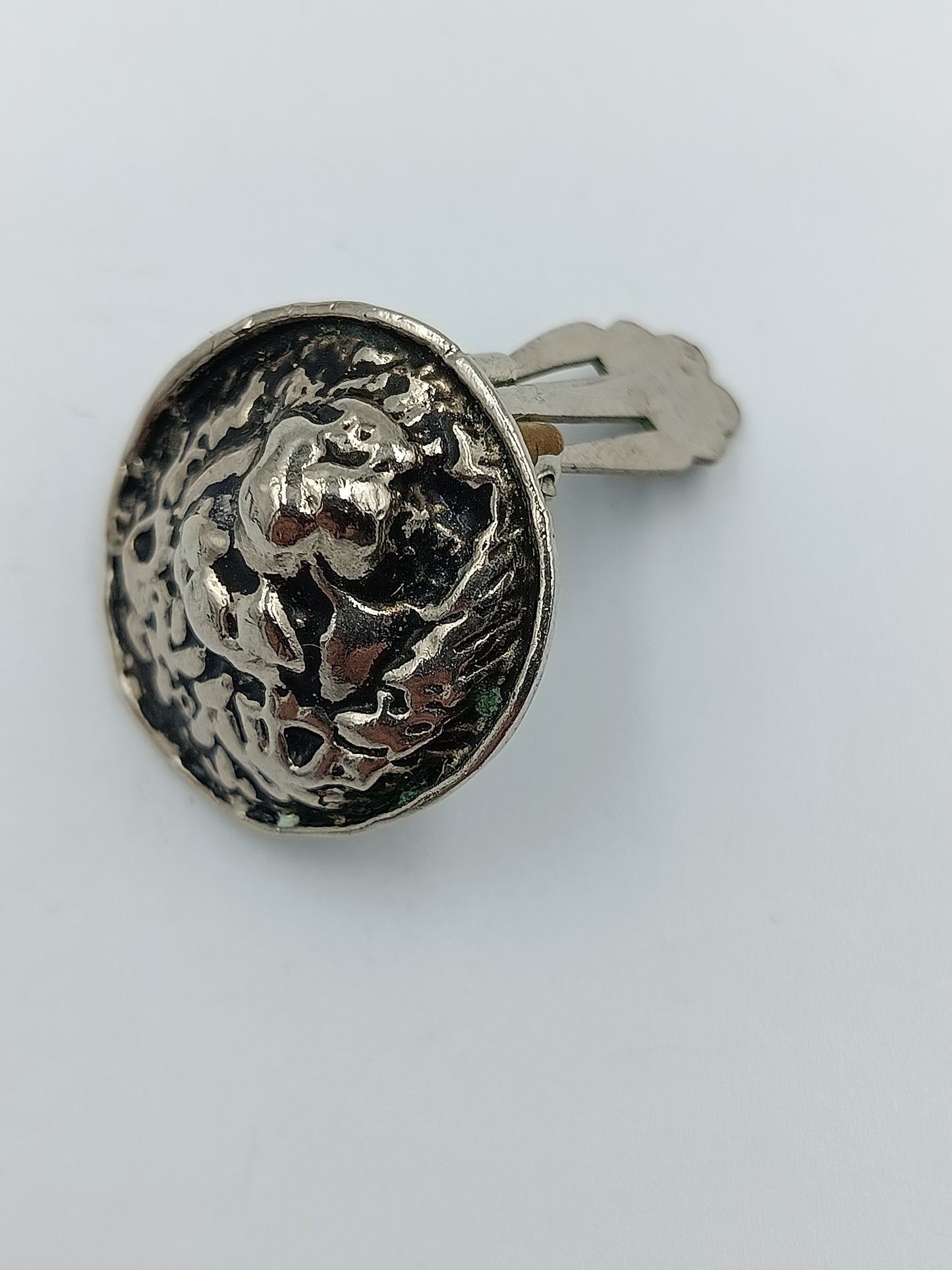 Vintage Clip-Ohrring im Antik-Look