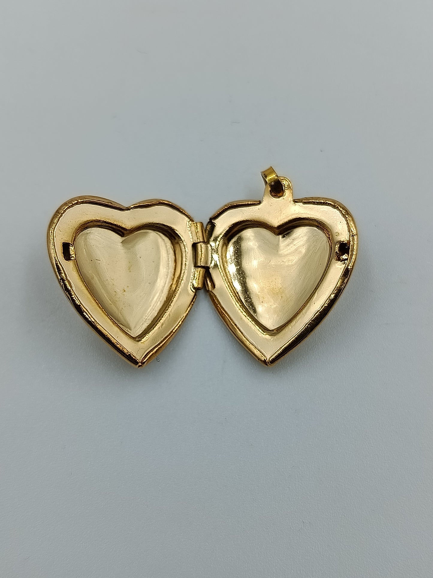 Herz-Medaillon in Goldoptik