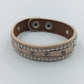 Lederarmband mit Strass und Nieten