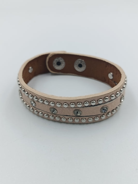 Lederarmband mit Strass und Nieten