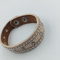 Lederarmband mit Strass und Nieten