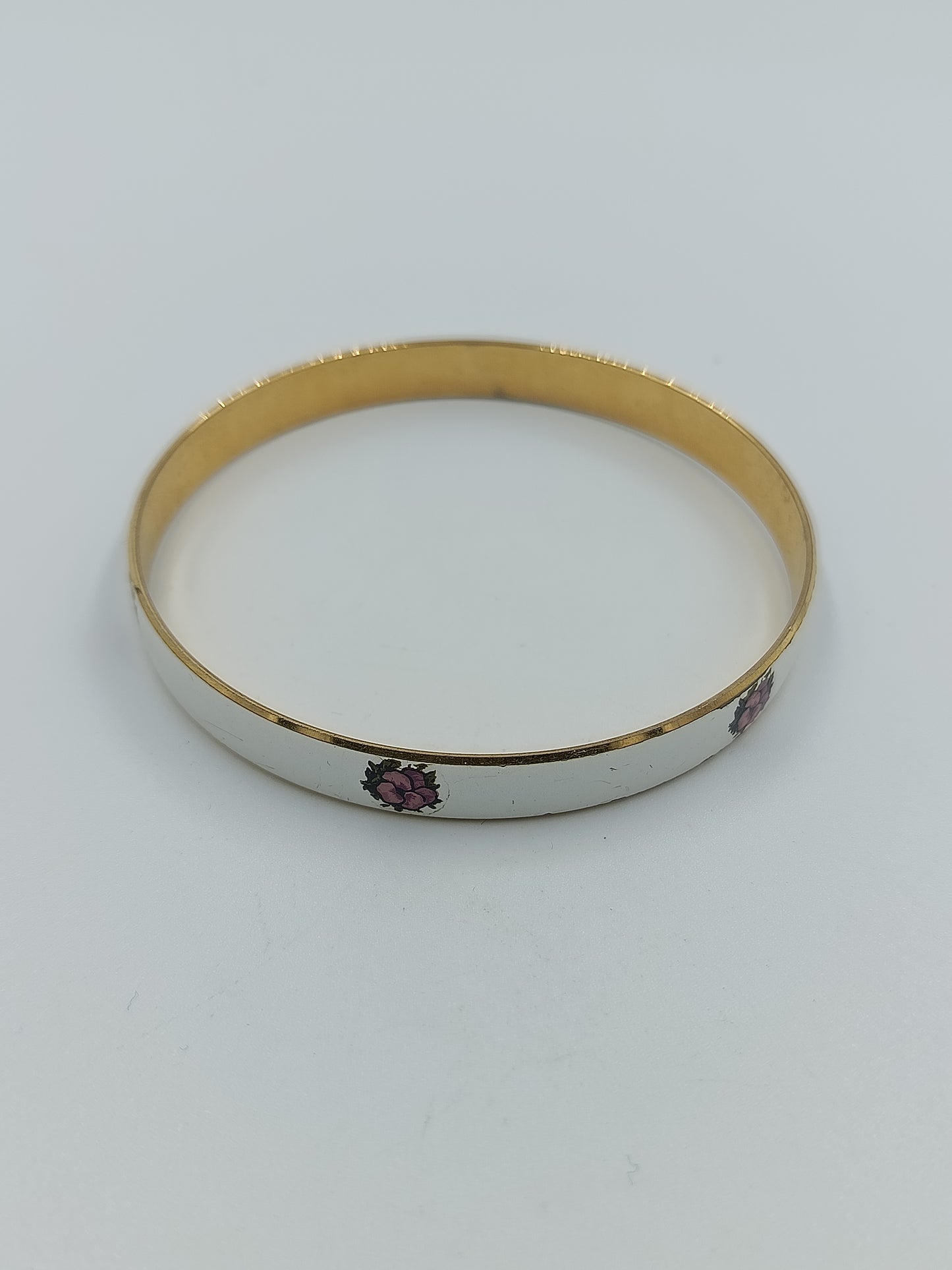 Starres Armreif-Armband mit Rosenmotiv