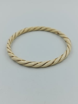 Starres Armreif-Armband im gedrehten Design